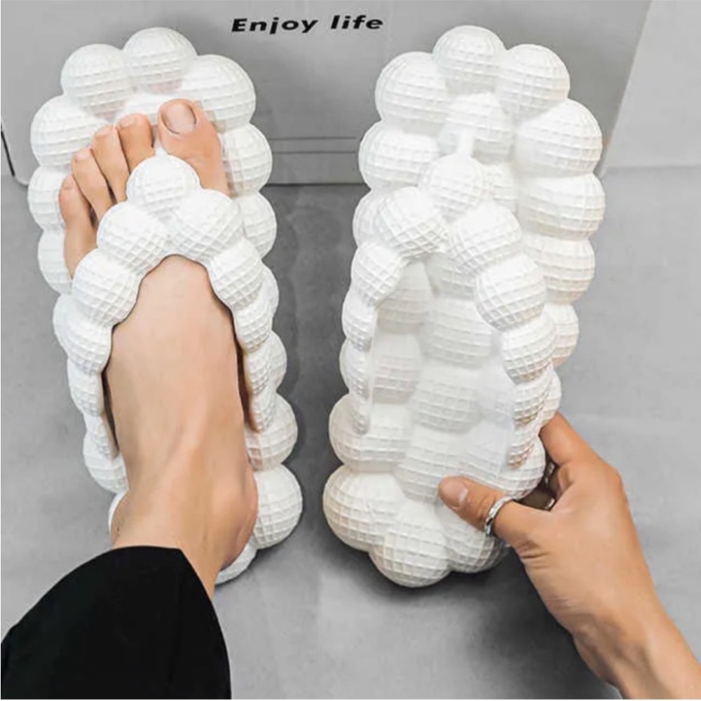 Foamwalk Massage Bubble Slides for Women White
